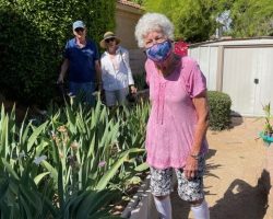 Sun Country Iris Society Garden Tour